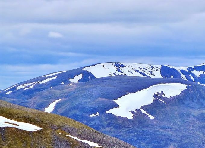 View from A' Mharconaich looking at Ben Alder with Beinn Bheoil ridge in front. Photo https://big-gorse-bush.blogspot.com/